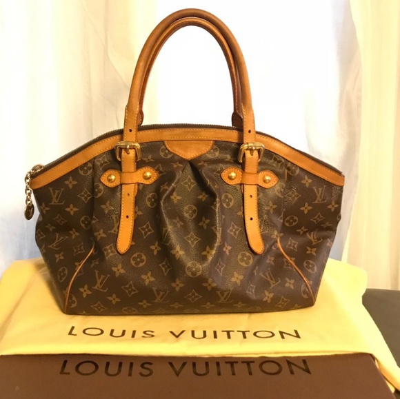 Louis Vuitton Handbags - AUTH LOUIS VUITTON Tivoli GM Monogram Bag
